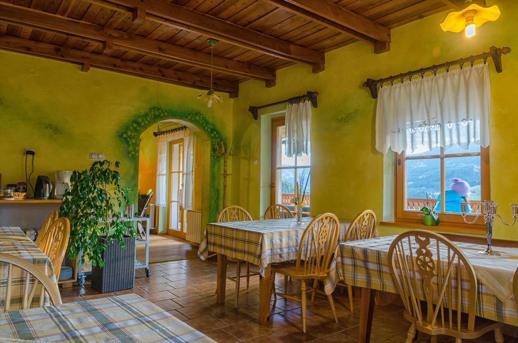 Guest House Hiša Sonca Luče Extérieur photo